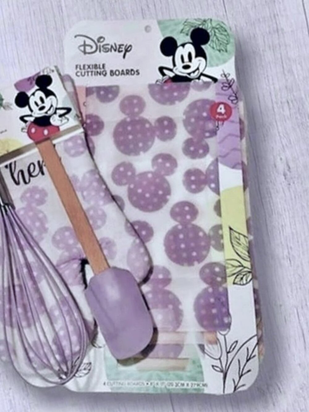 Mickey Pastel Springtime Kitchen Set - Picture 2 of 3